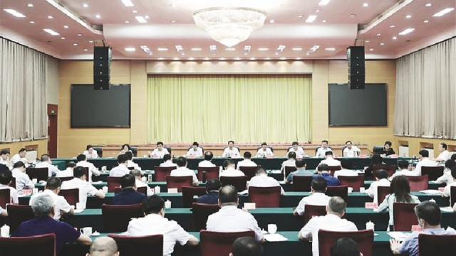 吕梁市召开重大项目建设推进会